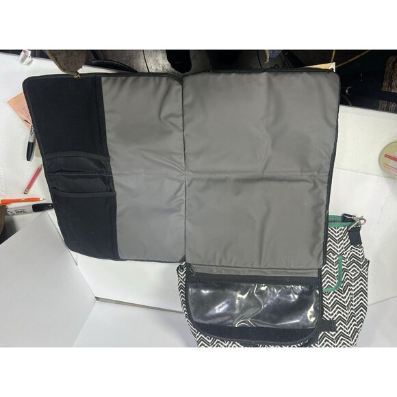 Timbuk2 patterned travel tote bag Diaper Bag Chevron Green Black - Picture 8 of 10